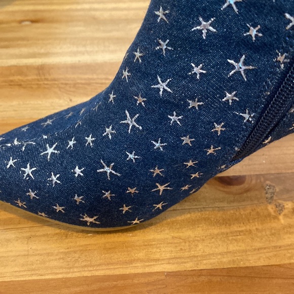$10 CLEARANCE SALE - Lulus Khristyn Dark Blue Denim Star Print Stiletto Booties - Picture 13 of 14